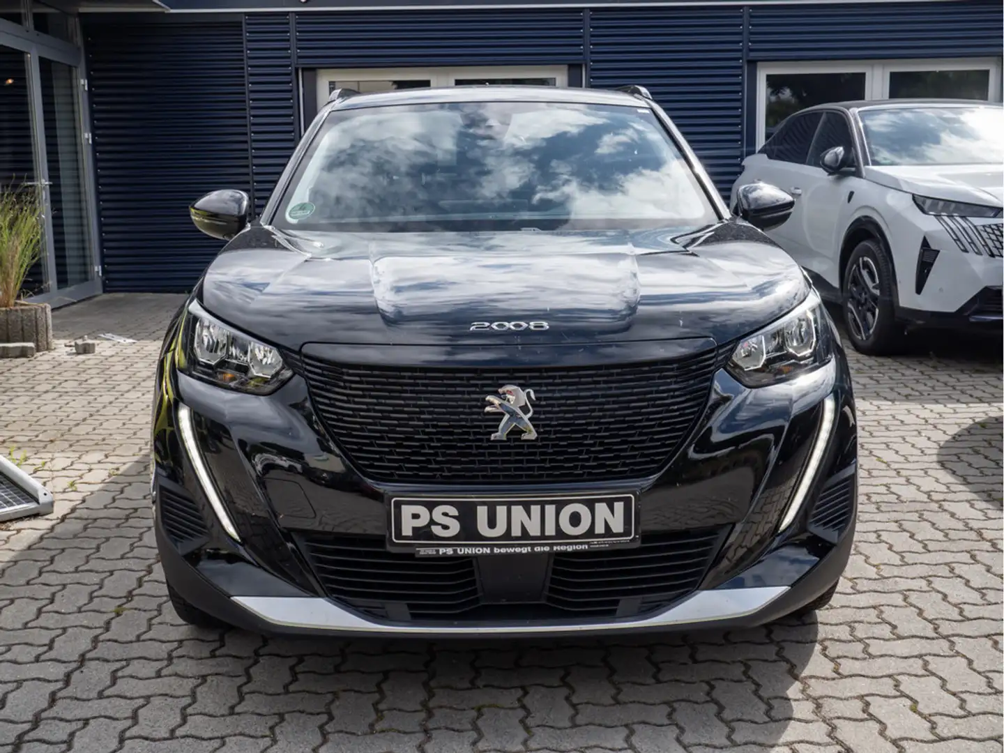Peugeot e-2008 Nero - 2