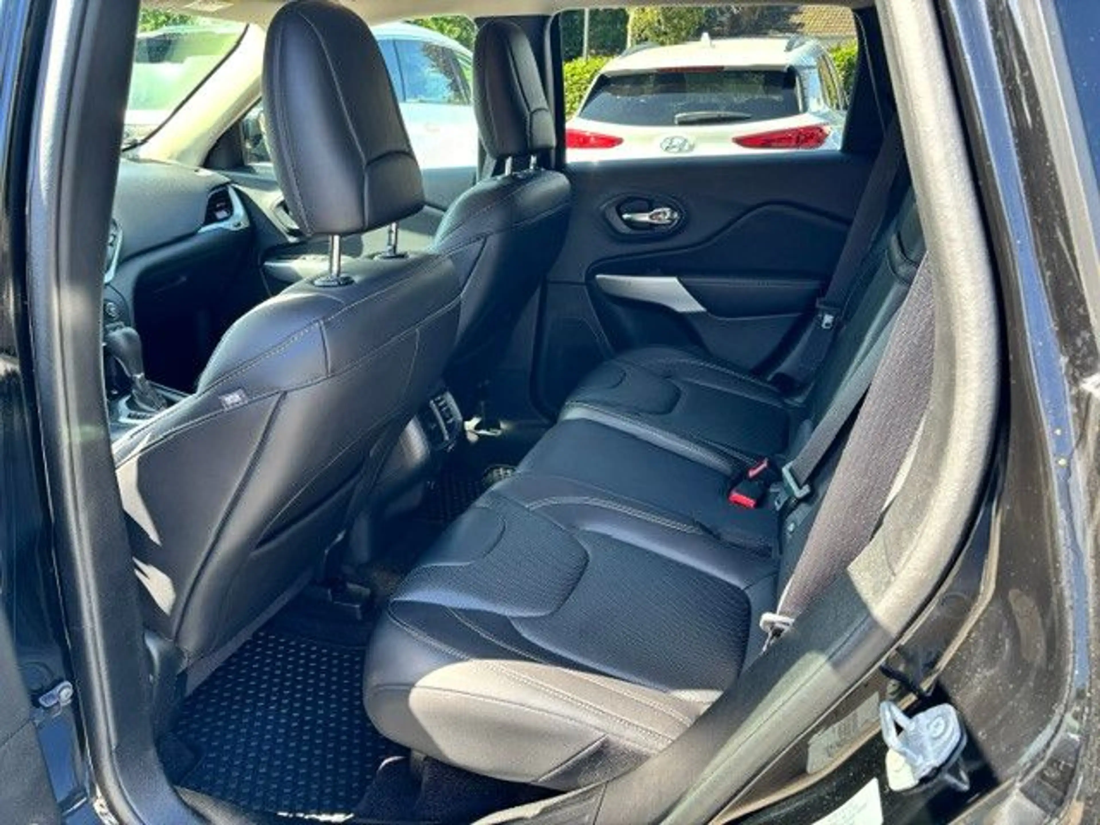 Jeep Cherokee Limited 4WD 2.Hd 68TKM — photo 8
