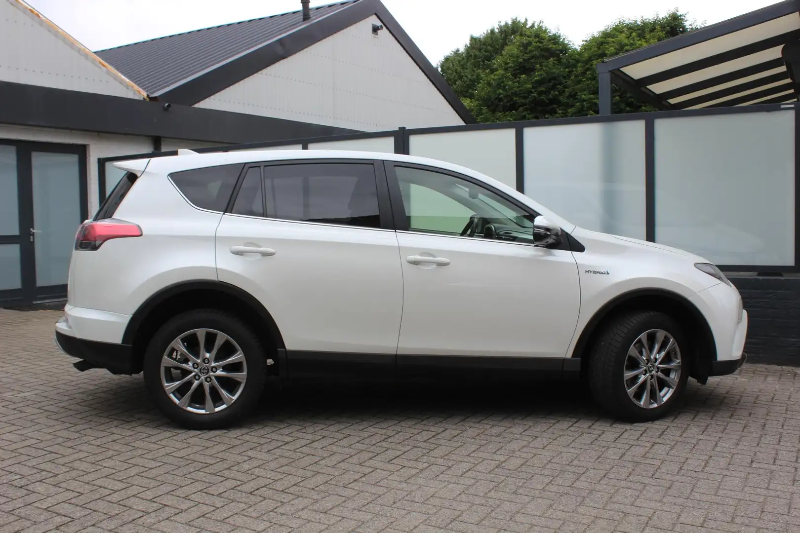Toyota RAV 4 2.5 Hybrid AWD Executive Business Leer, 360Camera, Wit - 2