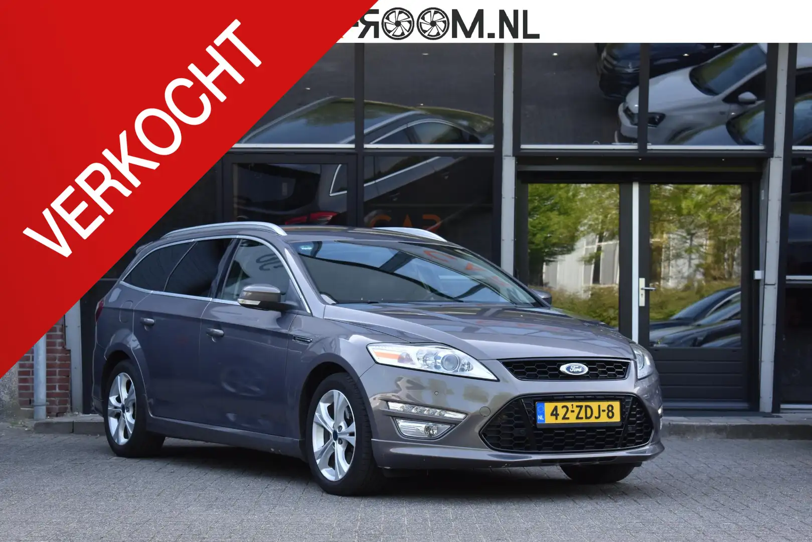Ford Mondeo Wagon 1.6 EcoBoost Titanium Keyless Trekhaak Distr Bruin - 1