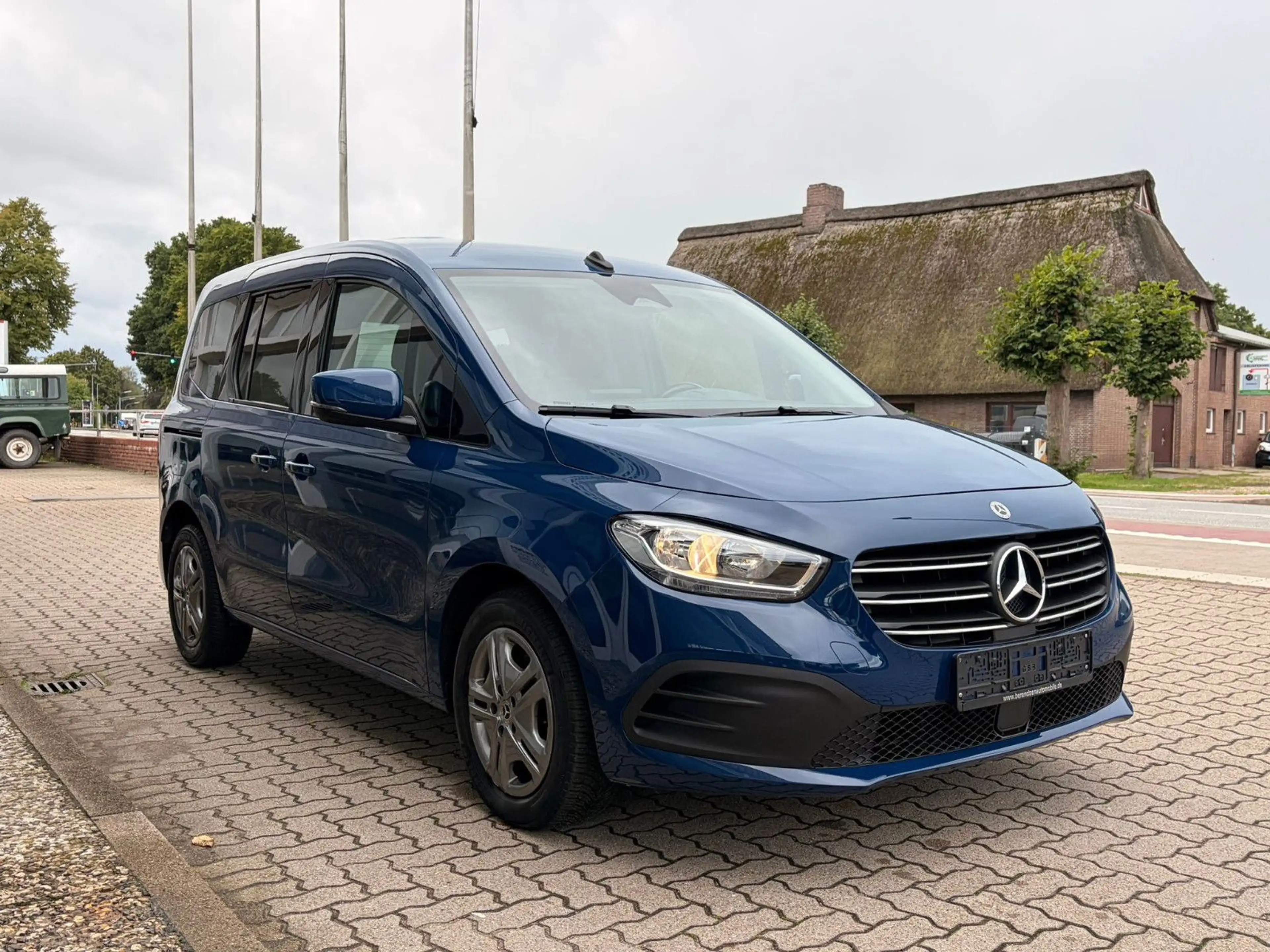 Mercedes-Benz T-Class — photo 7