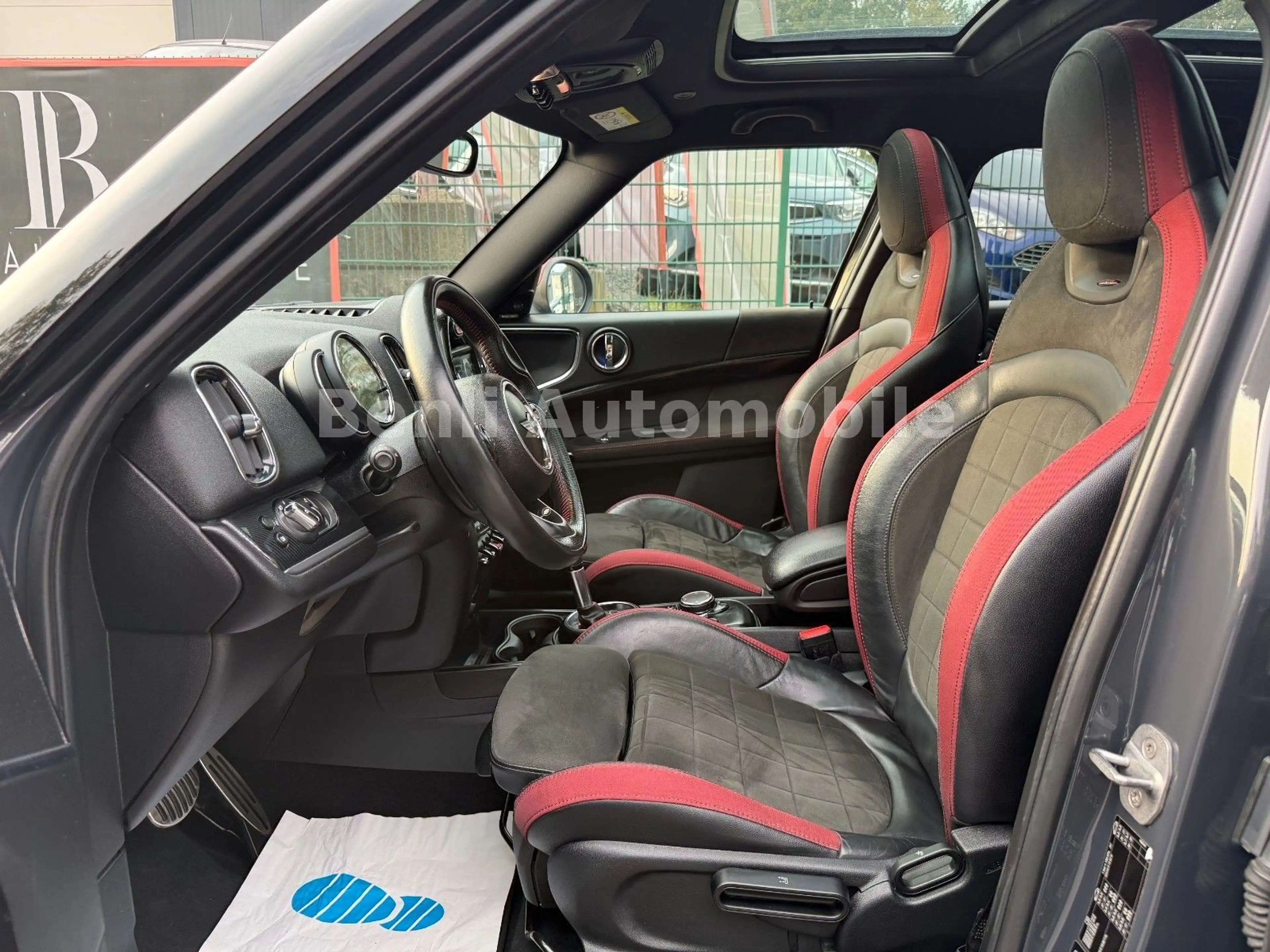 MINI John Cooper Works Countryman John Cooper Works All4/AUTOM/NAV/PANO — photo 14