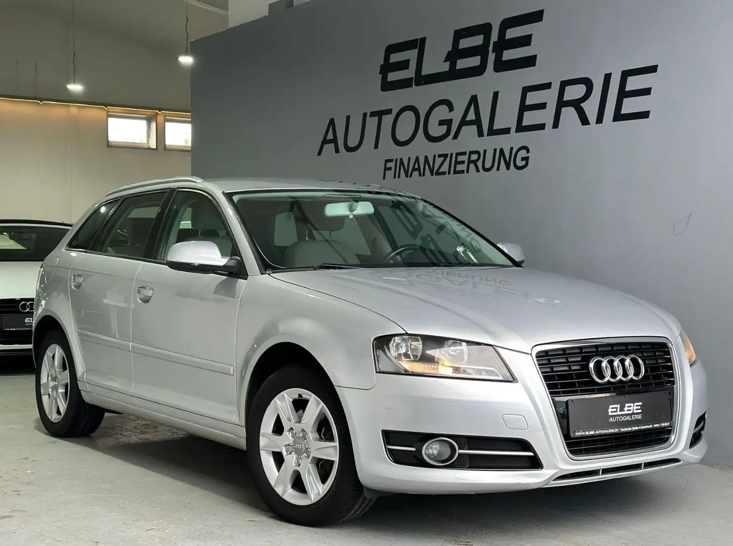 Audi A3 Sportback 1.4 TFSI S-Tronic Attraction 2.Hand Argent - 1