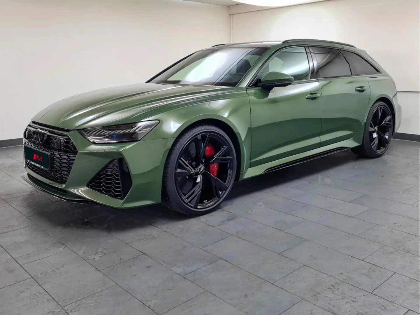 Audi RS6 Avant performance Essentials StHzg #black Grün - 2