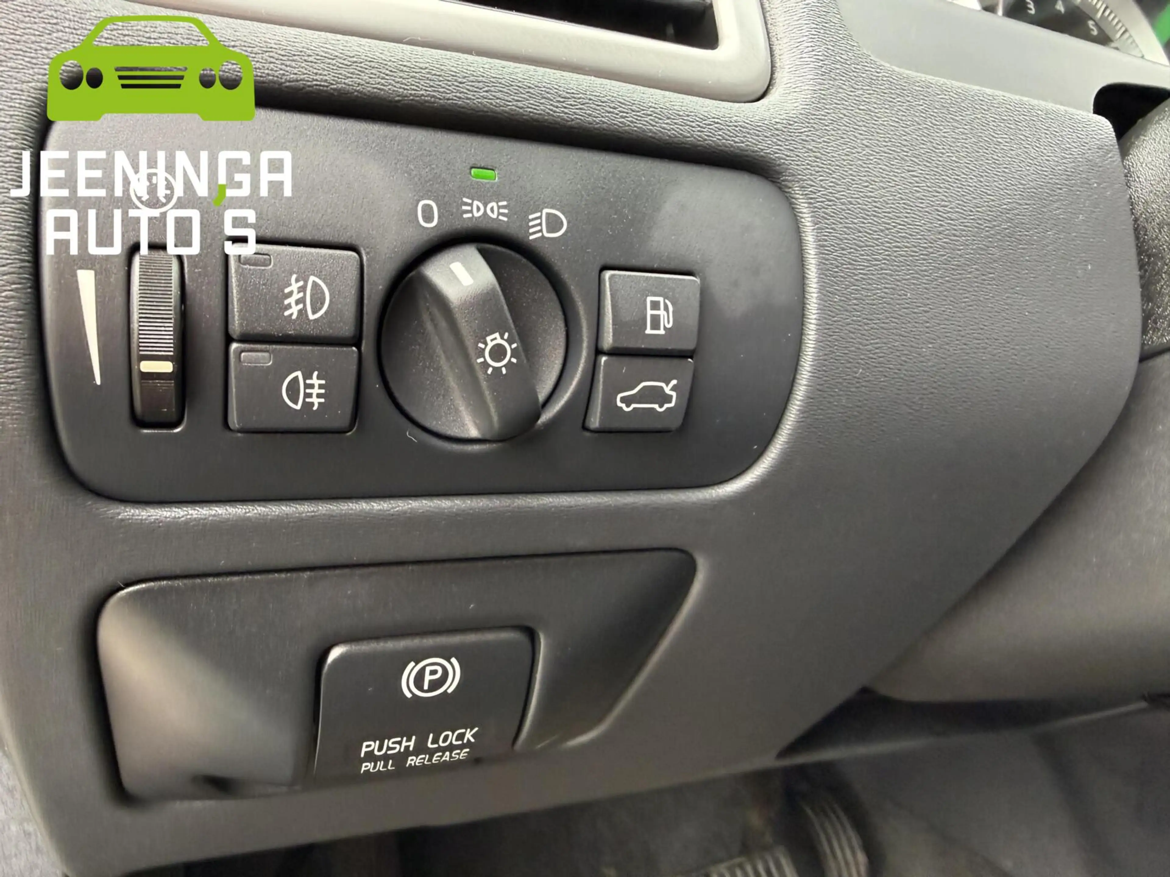 Volvo V70 1T4 Limited Edition|afn.Trekhaak|Stoelverwarming|N — photo 36