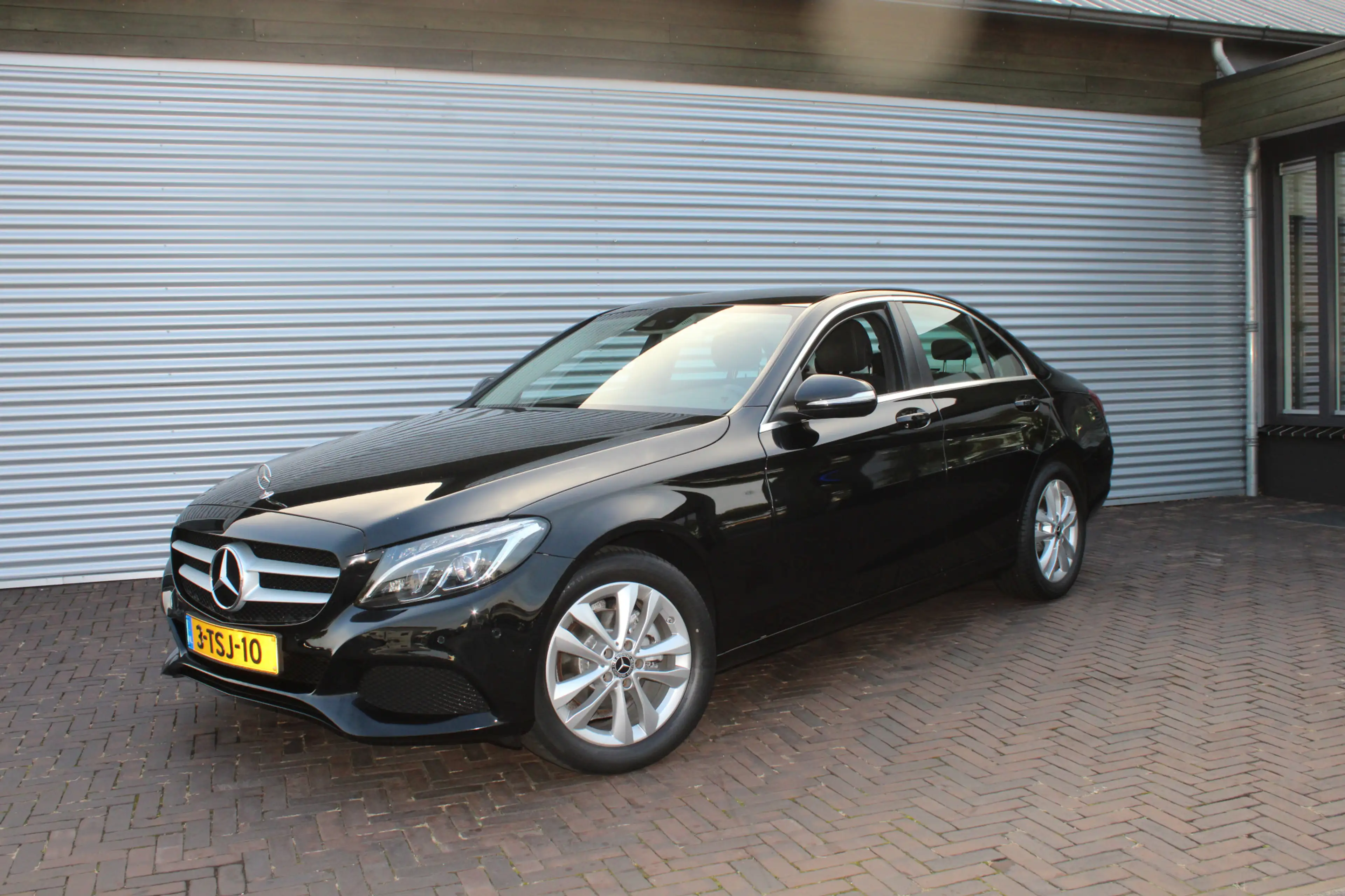 Mercedes-Benz C 180 Edition — photo 2