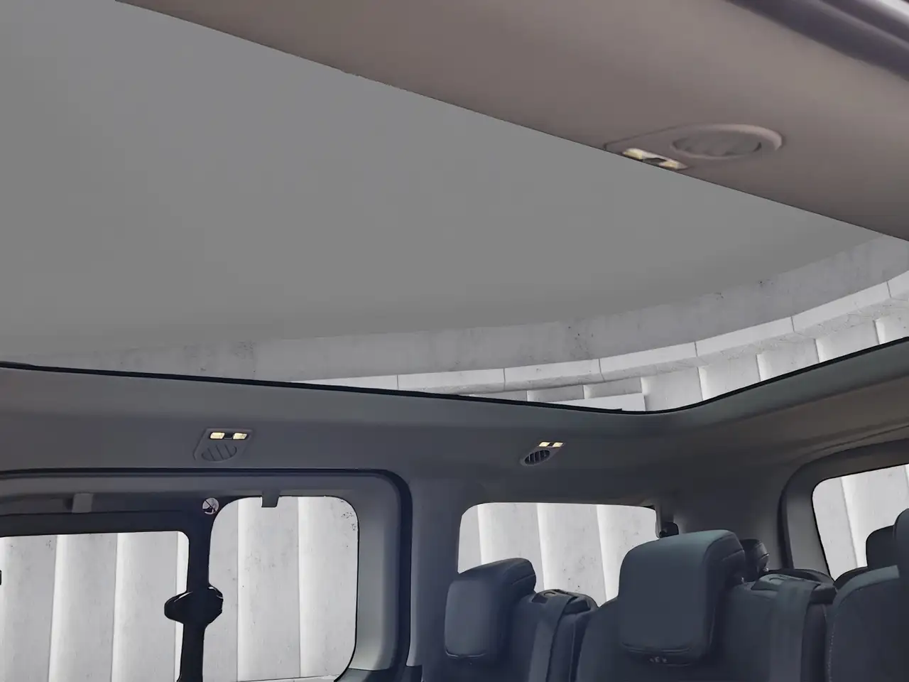 Ford Tourneo Custom Active 2.0 EcoBlue 125kW 320 L1 Auto Van. 5-türig 16