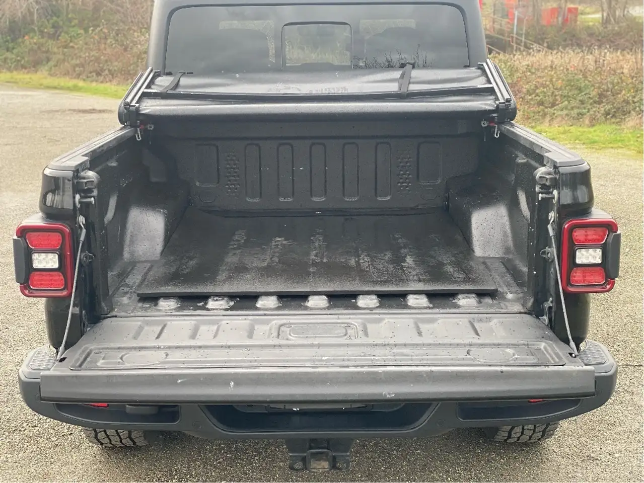 Jeep Gladiator снимка Jeep Gladiator