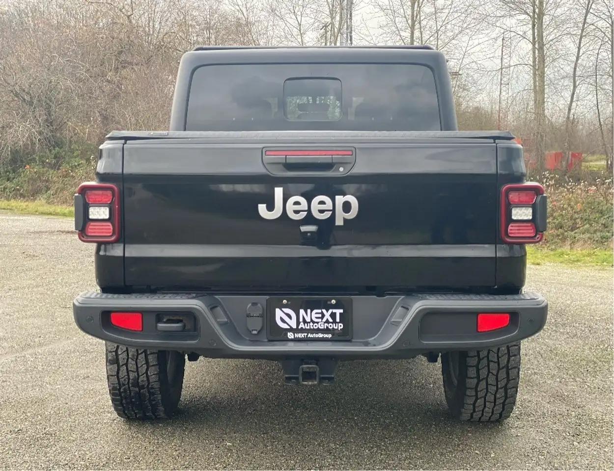 Jeep Gladiator снимка Jeep Gladiator