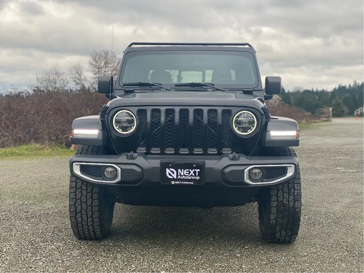 Jeep Gladiator снимка Jeep Gladiator