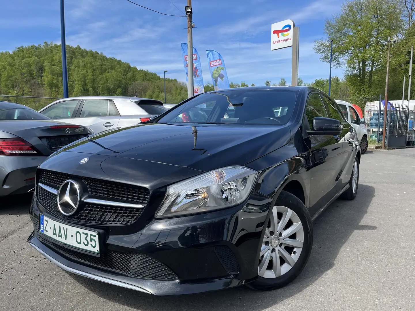 Mercedes-Benz A 180 NAVI / AIRCO / BLUETOOTH / GARANTIE Noir - 1