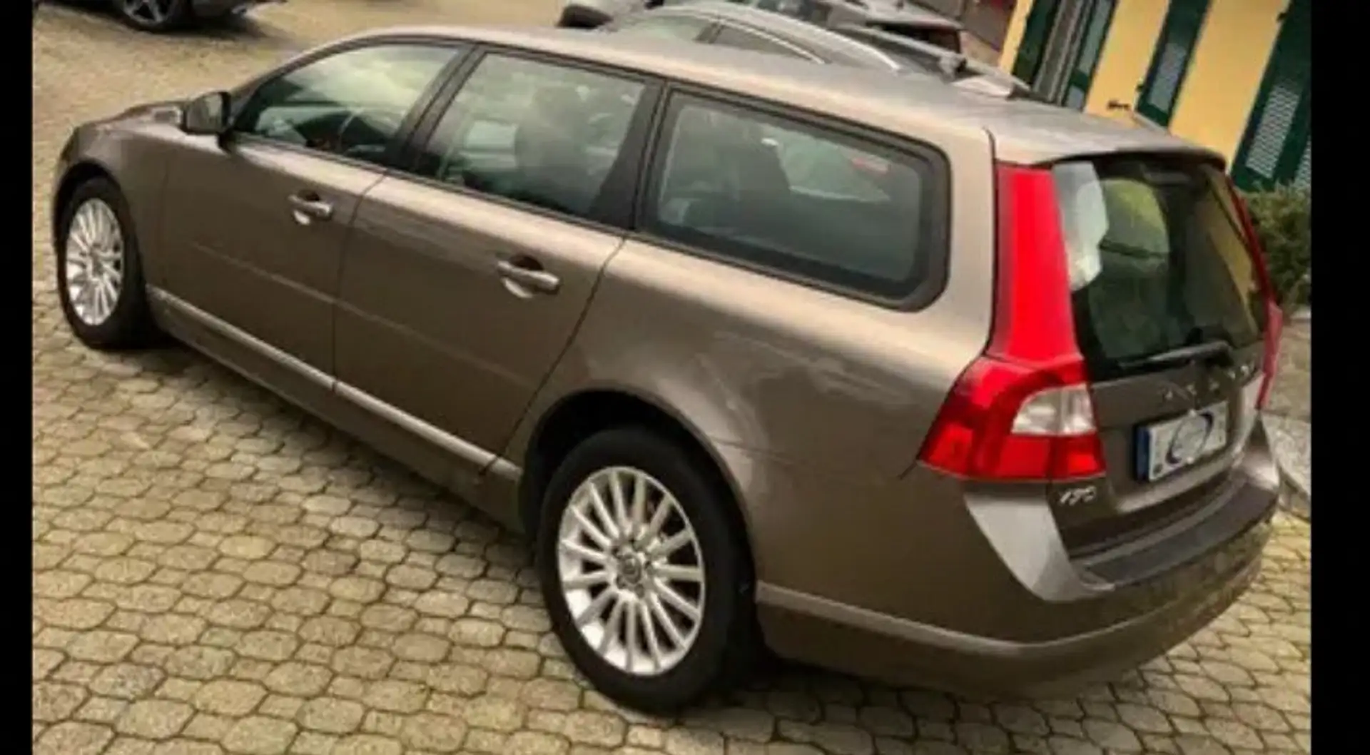 Volvo V70 V70+III+2007+2.4+d5+Momentum+185cv - 2