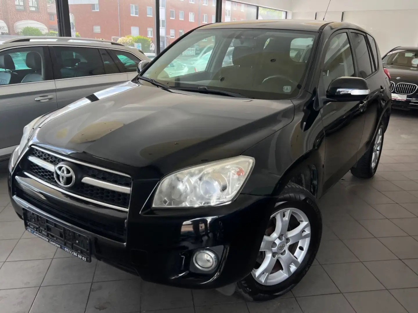 Toyota RAV 4 4 2.2 Sol MultiLenkrad~Tempomat~Klimaauto~AHK Noir - 1