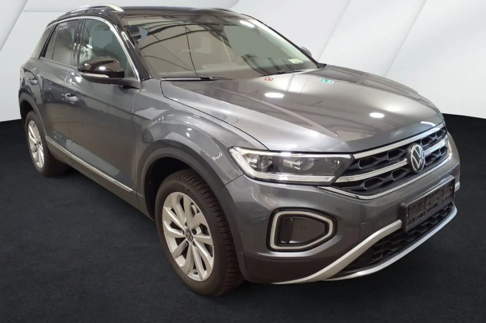 Volkswagen T-Roc 1.5 TSI DSG Style Navigation Anhängekupplung Grau - 1