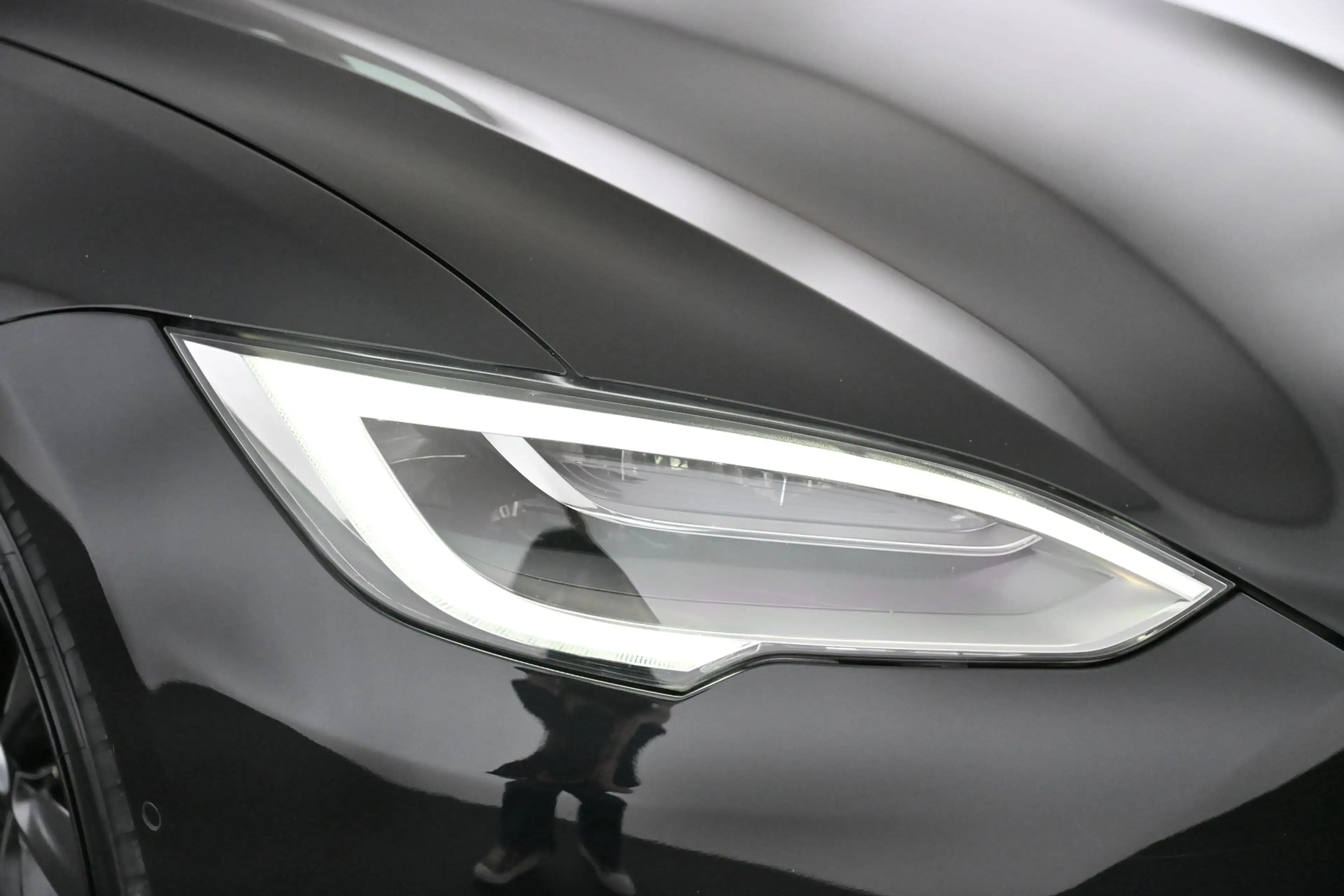 Tesla Model S 100D Dual  100 kWh — photo 15