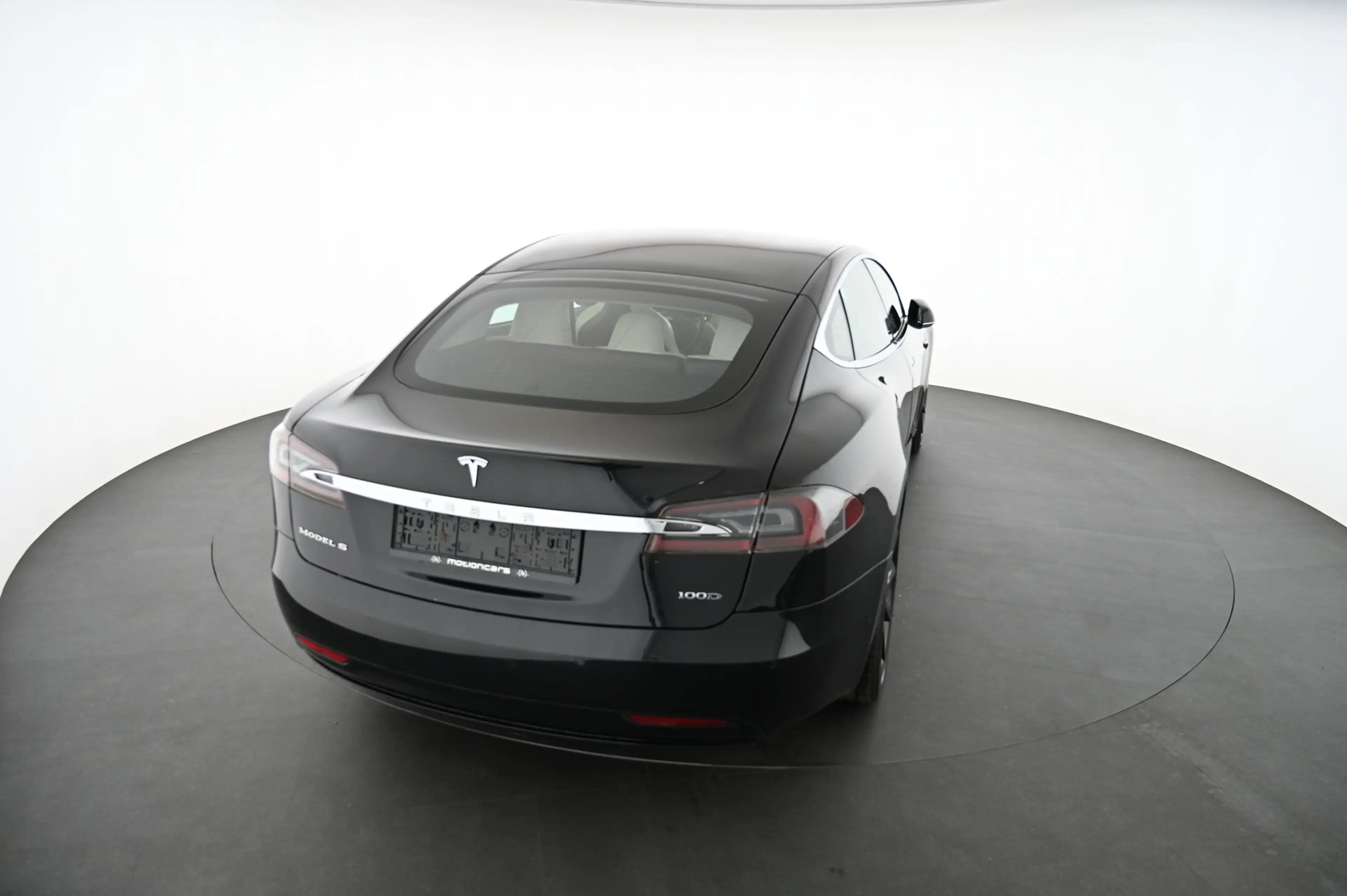 Tesla Model S 100D Dual  100 kWh — photo 12