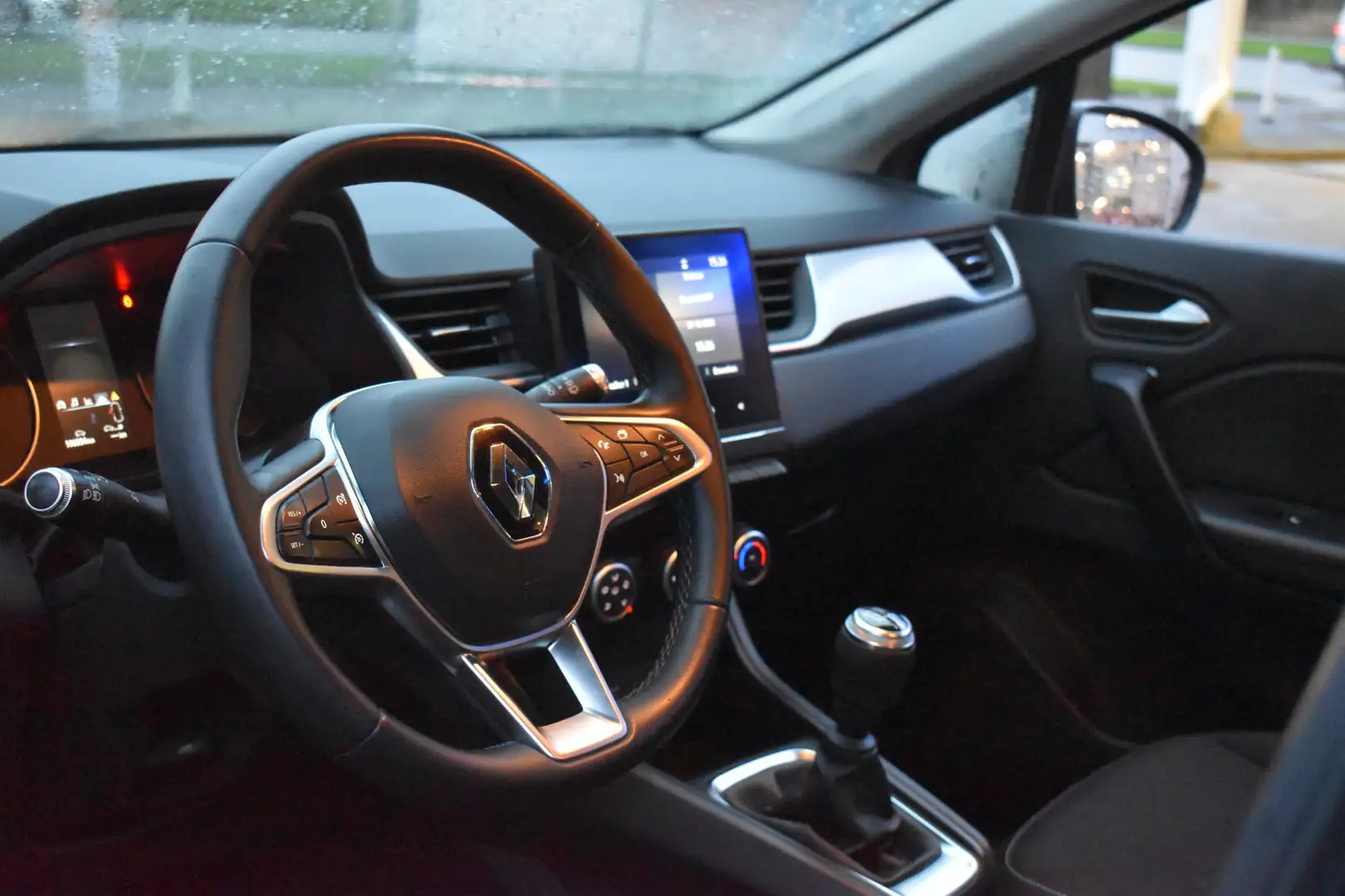 Renault Captur 1.0 TCe 90 Zen 1e Eigenaar | Carplay Navigatie | 1 Grau - 2