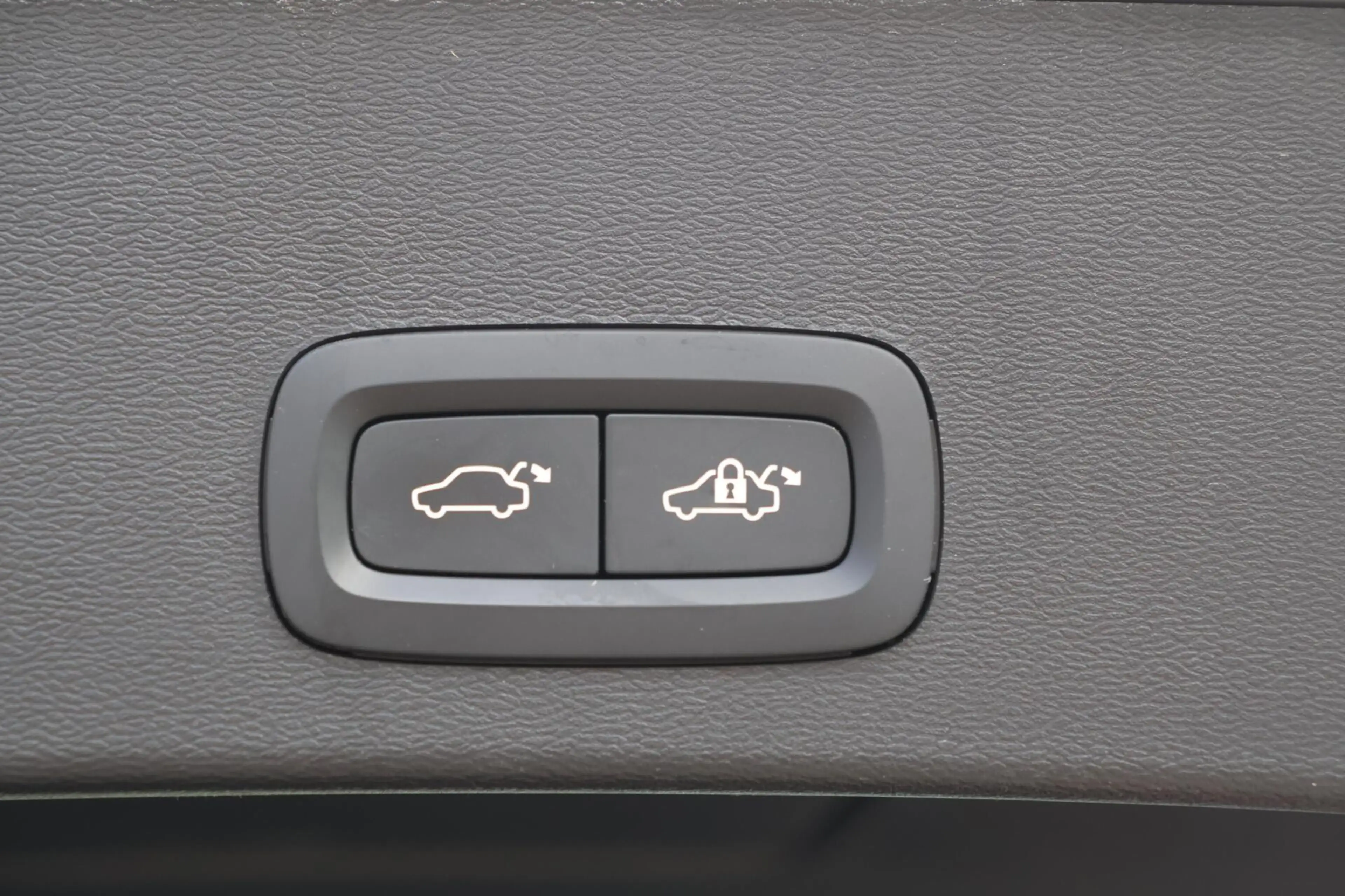 Volvo XC40 T5 Recharge Ultimate Dark | Stoelverwarming | 360° — photo 15