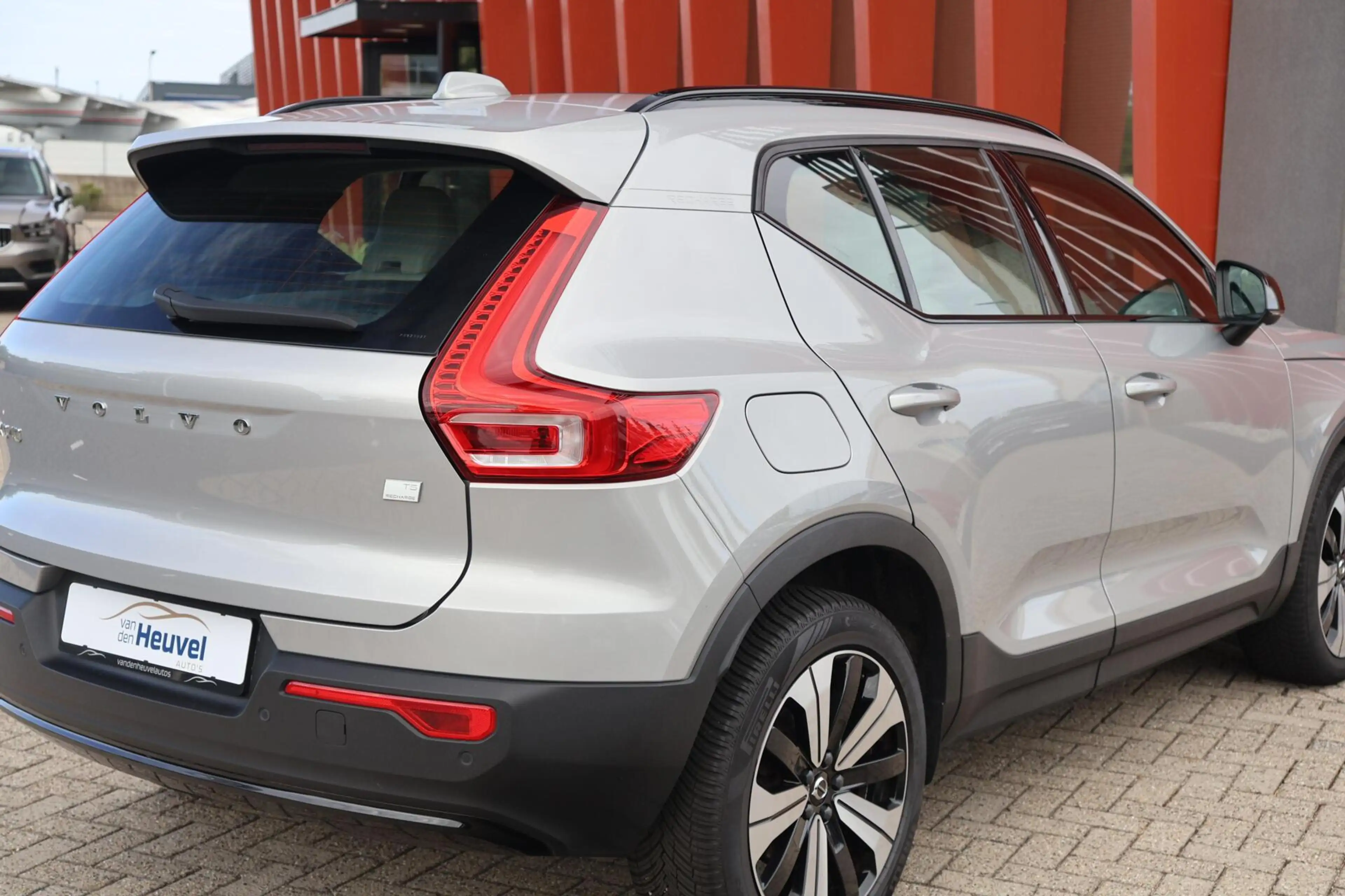 Volvo XC40 T5 Recharge Ultimate Dark | Stoelverwarming | 360° — photo 13