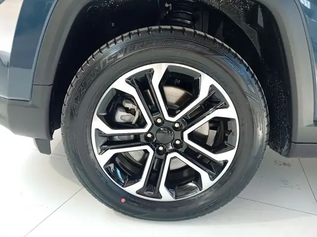 Jeep Compass view 7