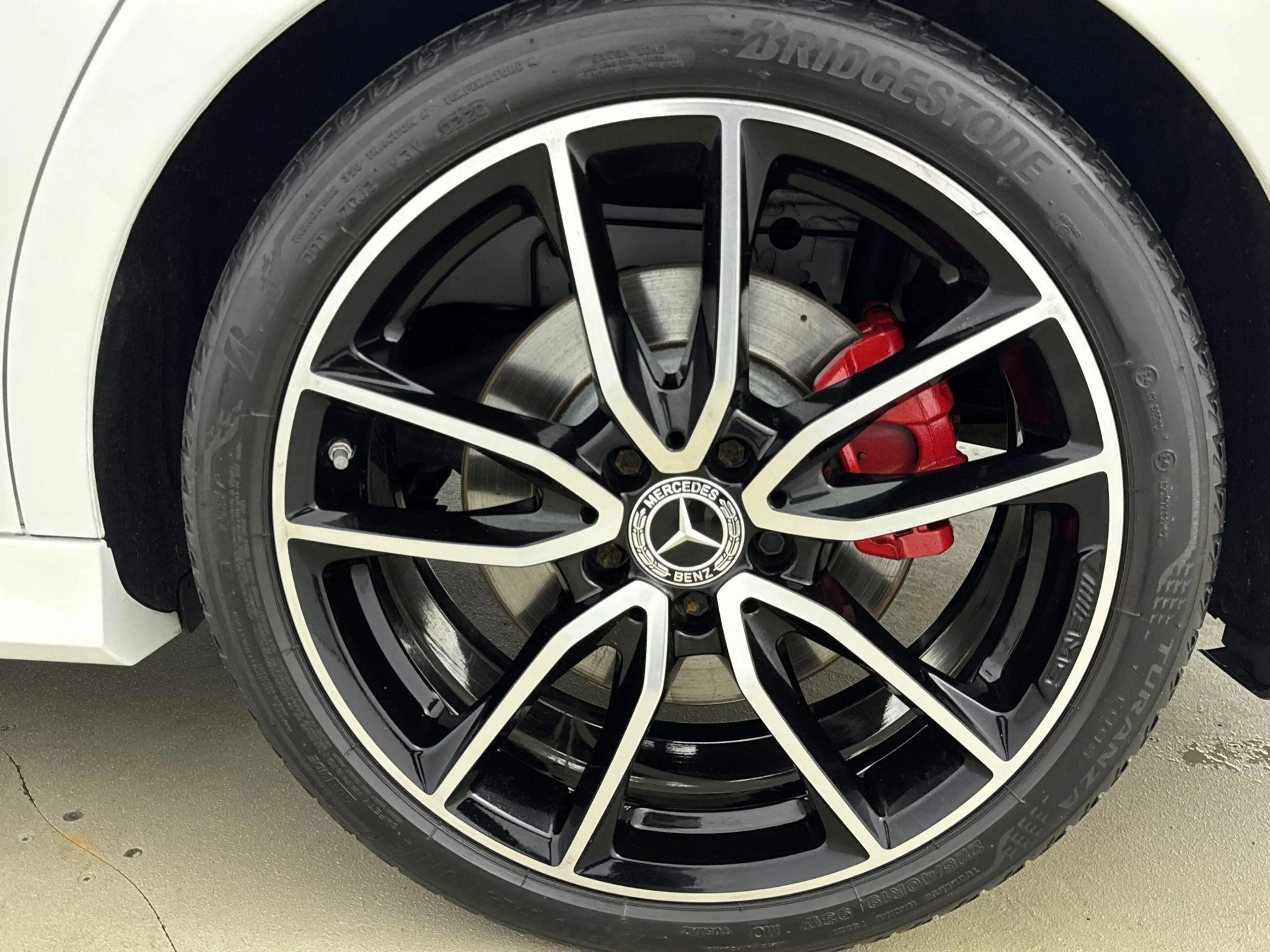 Mercedes-Benz CLA 220 Shooting Brake Advantage — photo 4
