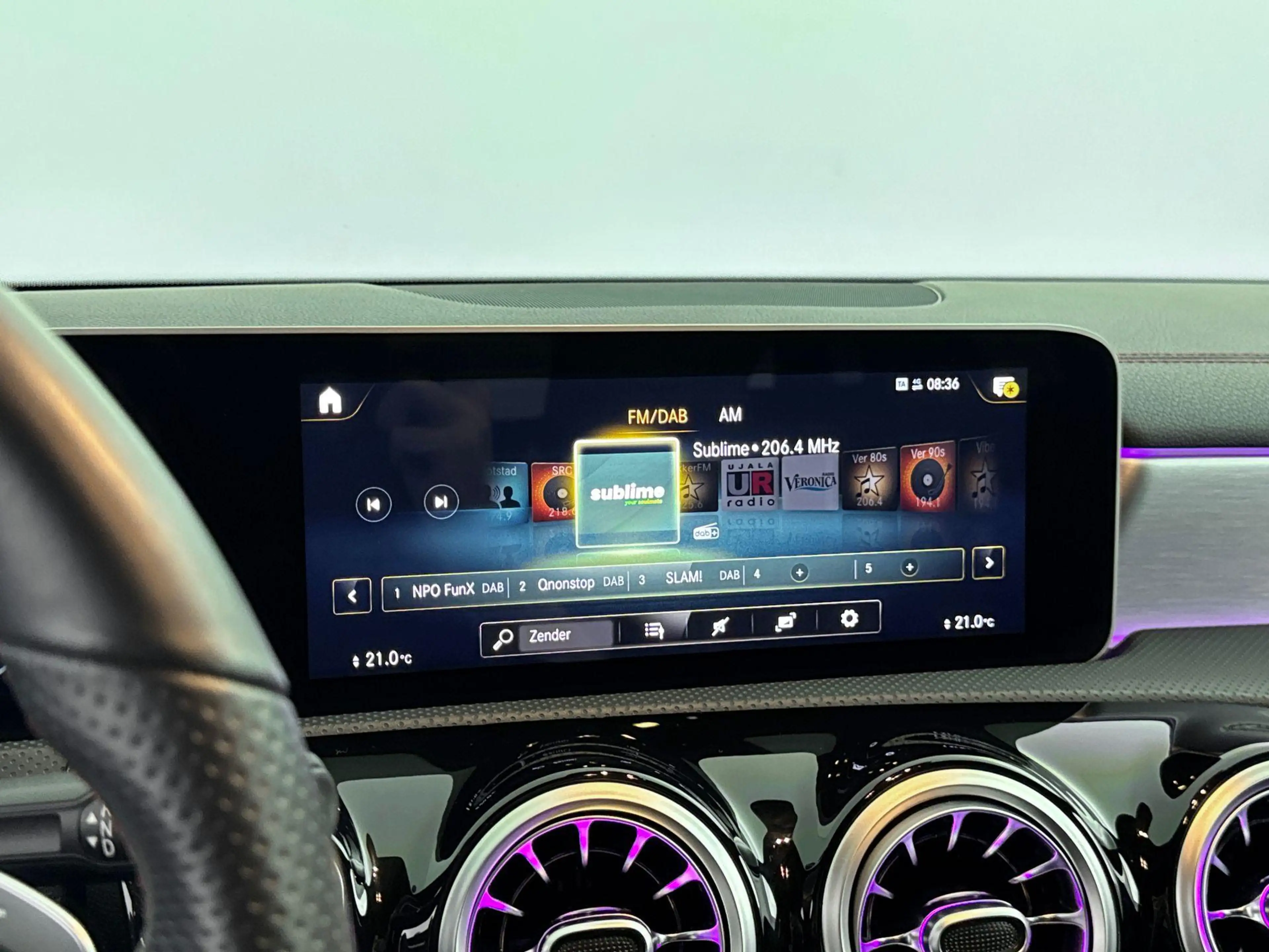 Mercedes-Benz CLA 220 Shooting Brake Advantage — photo 15