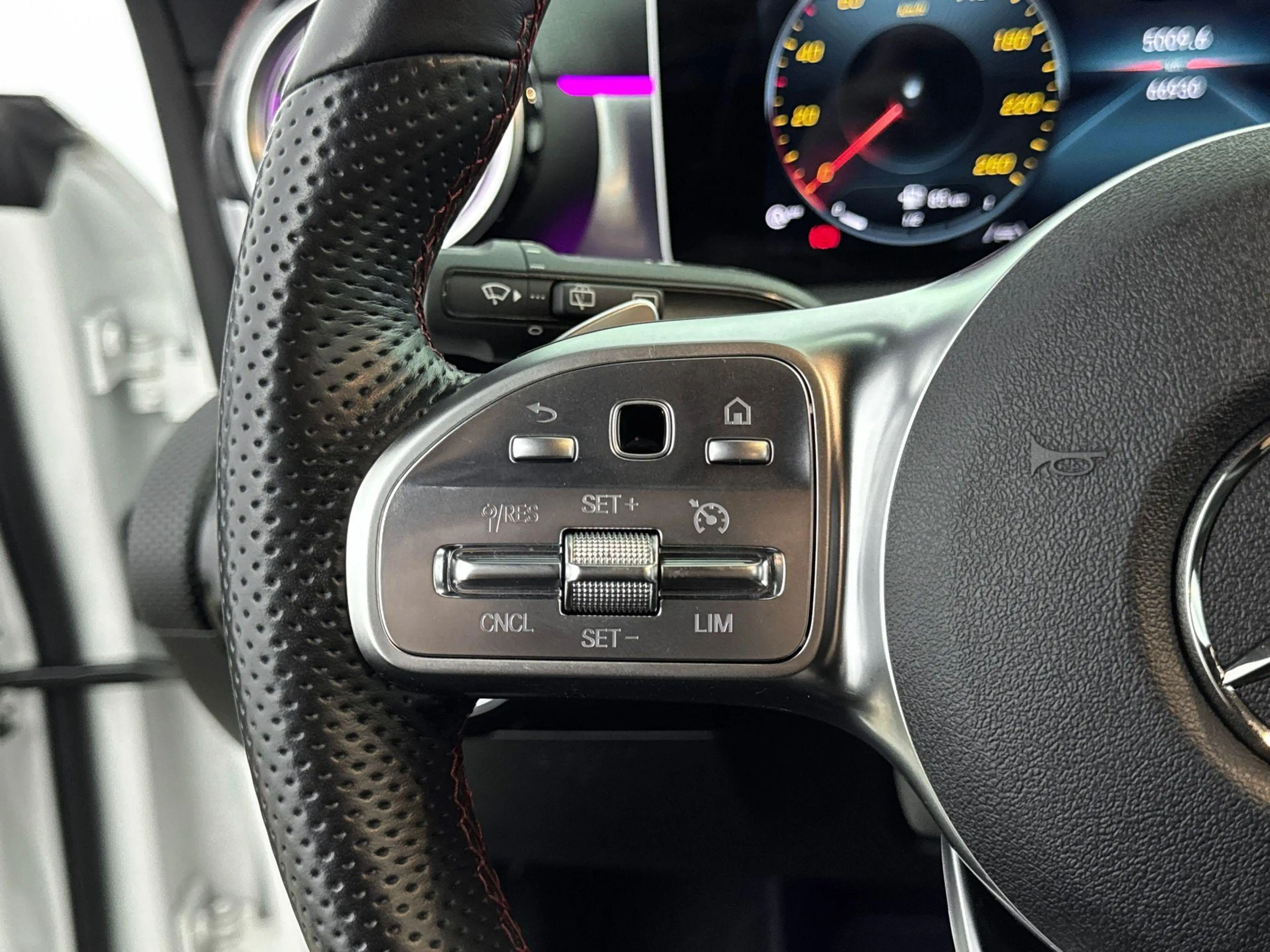 Mercedes-Benz CLA 220 Shooting Brake Advantage — photo 14