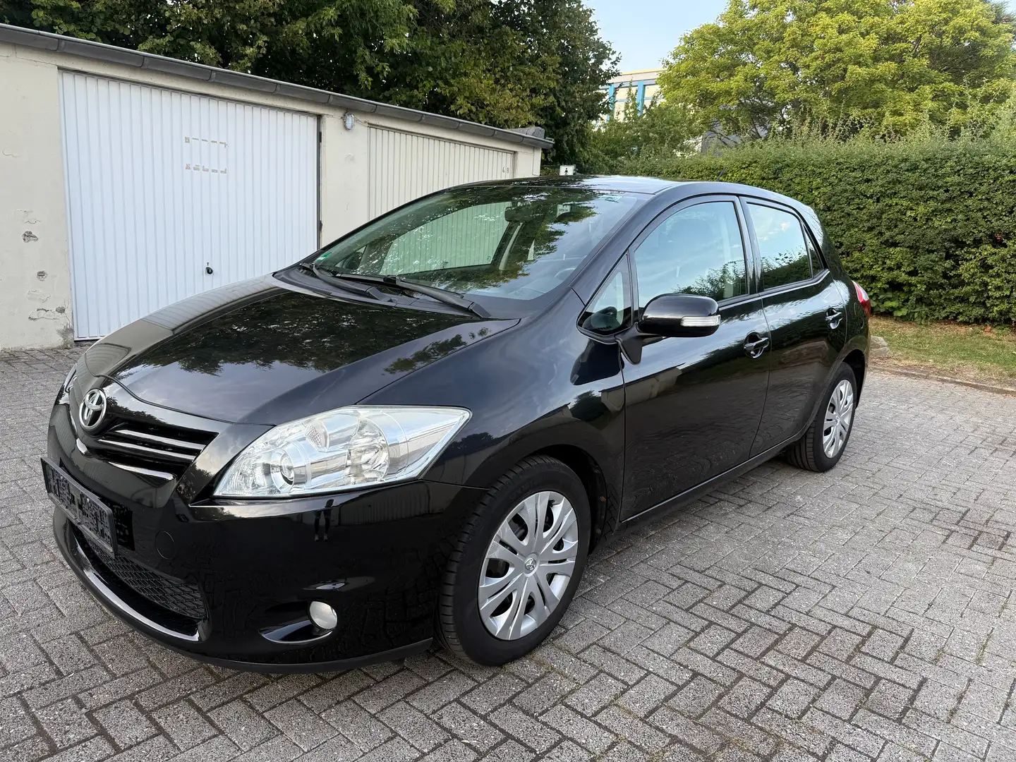 Toyota Auris Auris1.4D,5-Türer1.HAND,SCHECKHEFT,TÜV,KLIMA Schwarz - 1
