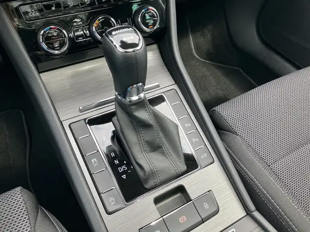 Skoda Superb view 19