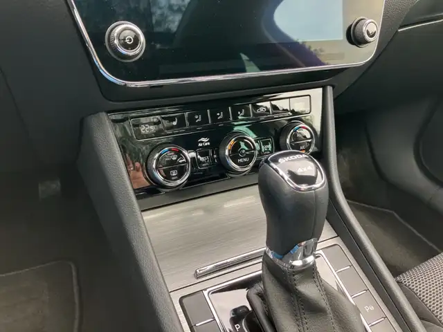 Skoda Superb view 18