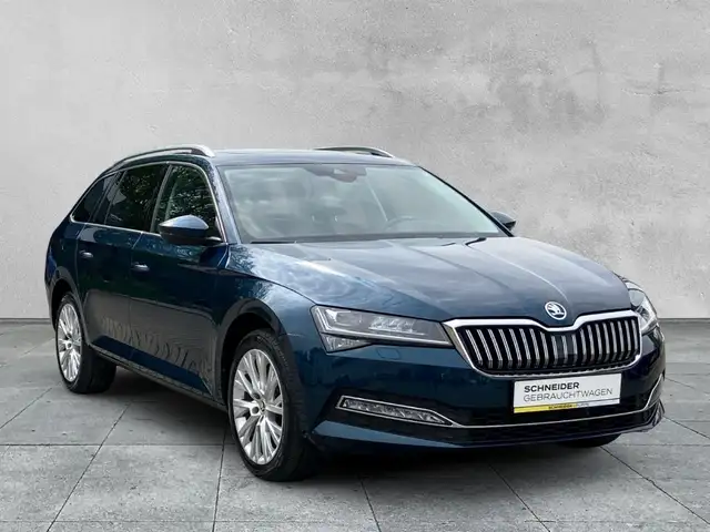 Skoda Superb view 7