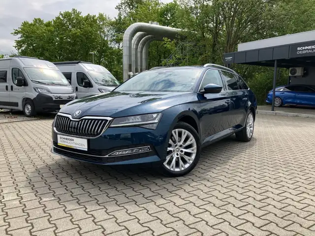 Skoda Superb view 24