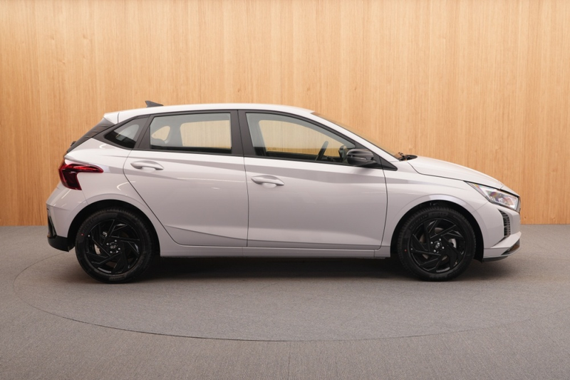 Hyundai i20 1.0 T-GDI 7Gang DCT Black — photo 4