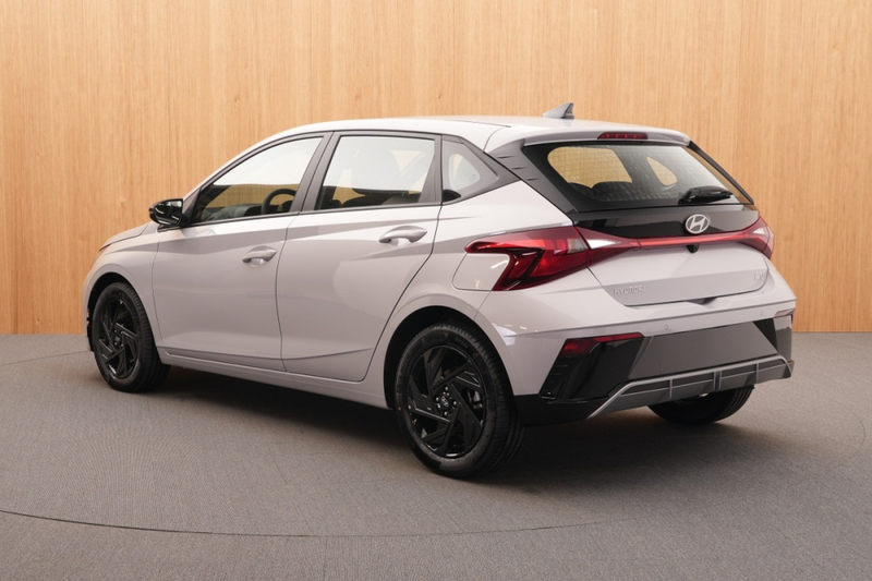 Hyundai i20 1.0 T-GDI 7Gang DCT Black — photo 3