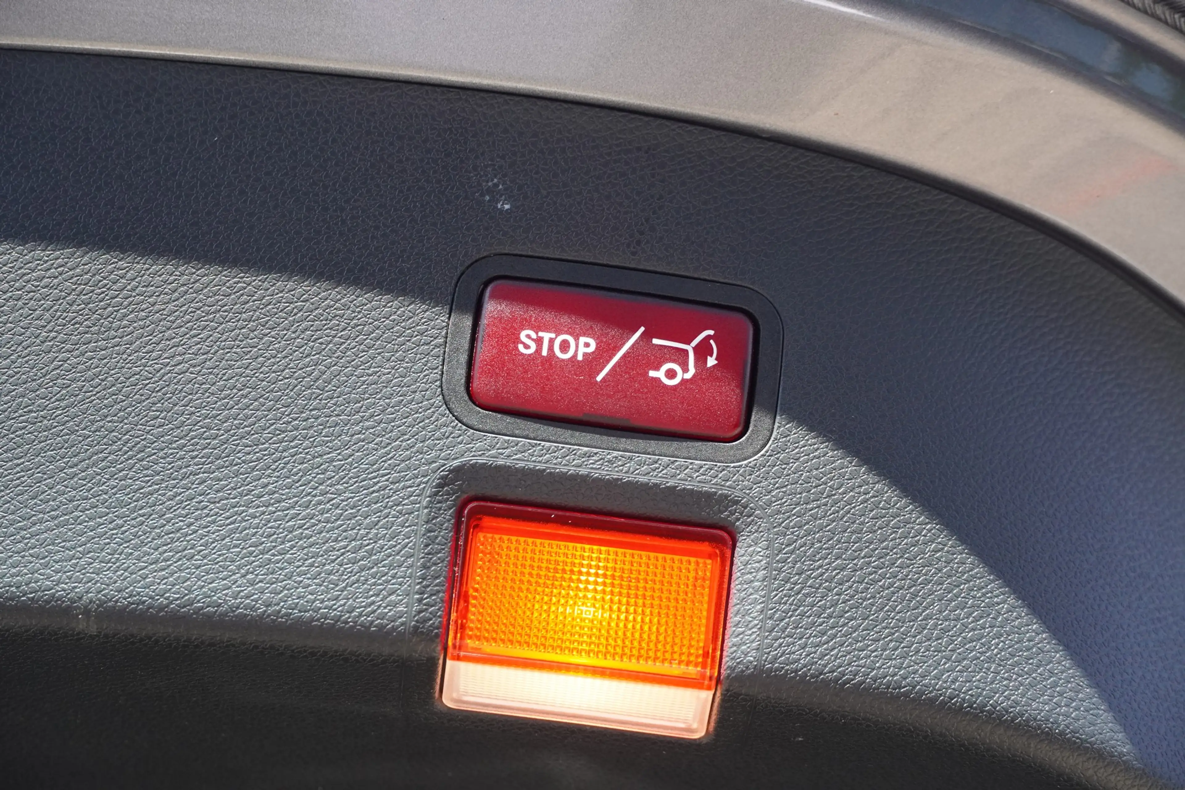 Mercedes-Benz CLA 220 4Matic AMG Line LED Tempomat PDC Navi — photo 13