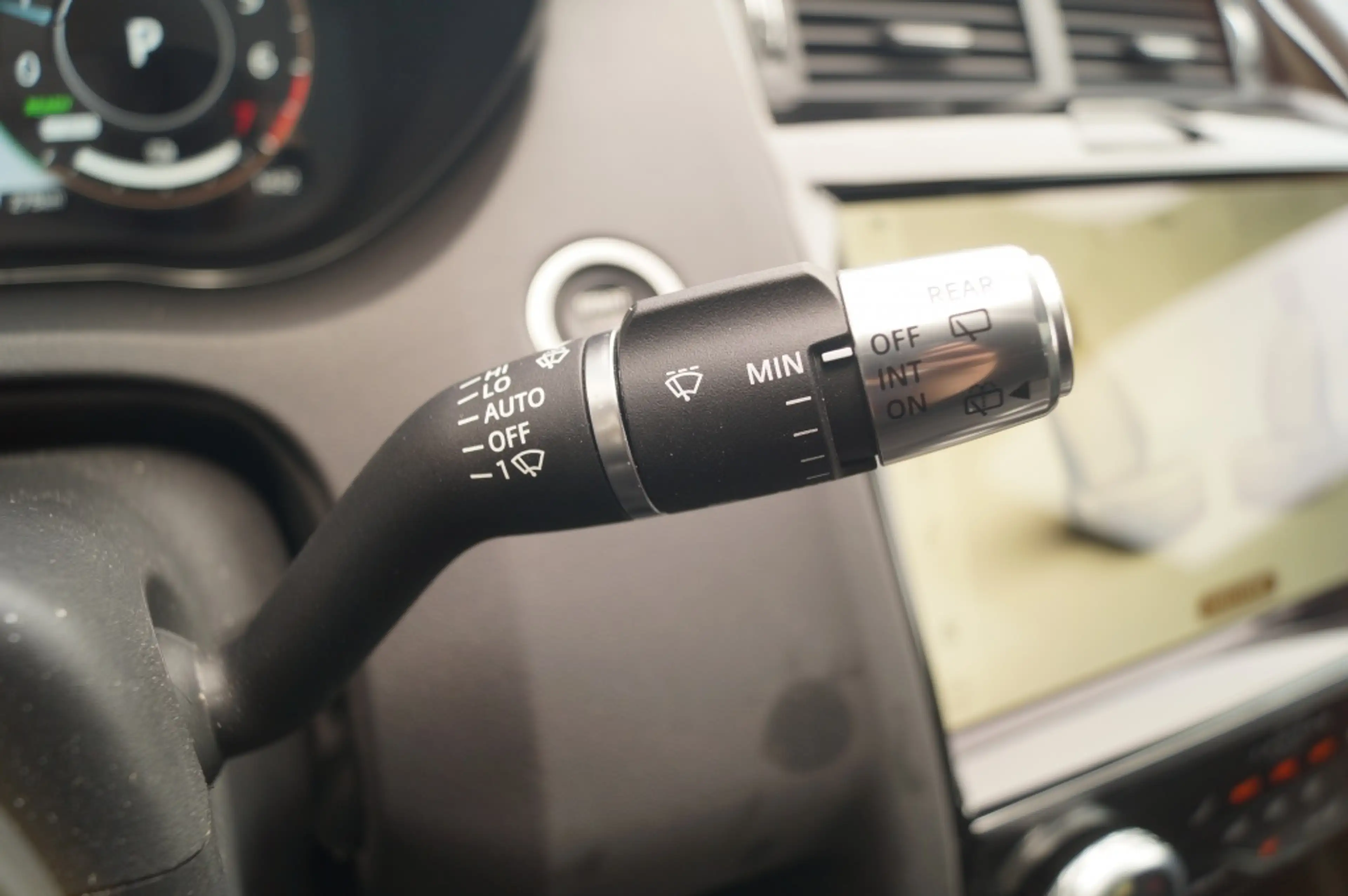 Jaguar E-Pace 1.5 P300e AWD R-Dynamic HSE -LEER-PANO-CAM-ECC- — photo 14