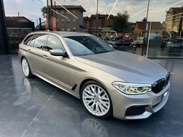 BMW 5 Series view 3