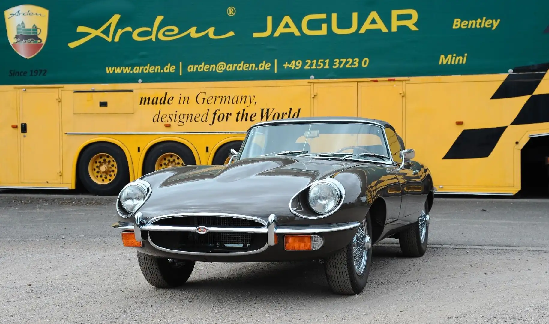 Jaguar E-Type Serie II Marrone - 1