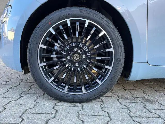Fiat 500 view 9