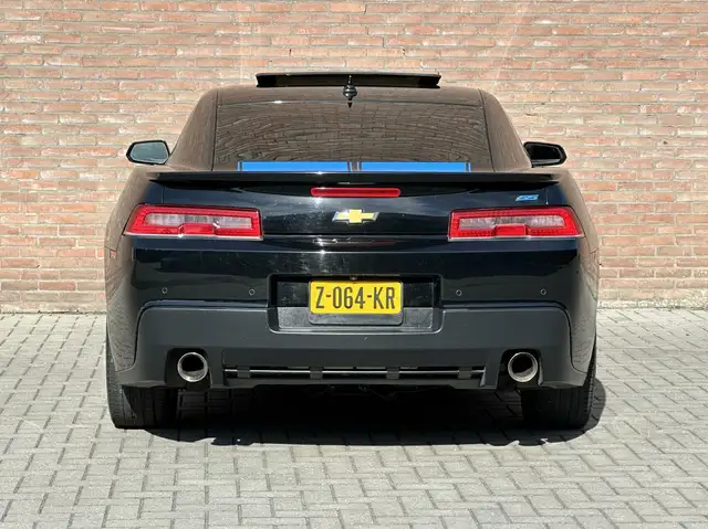 Chevrolet Camaro view 8