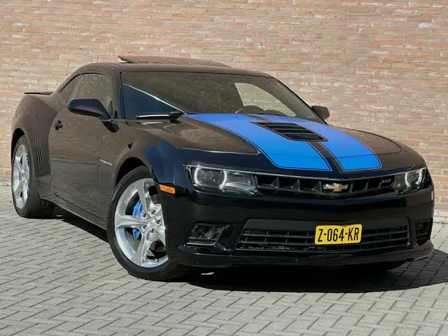 Chevrolet Camaro view 2