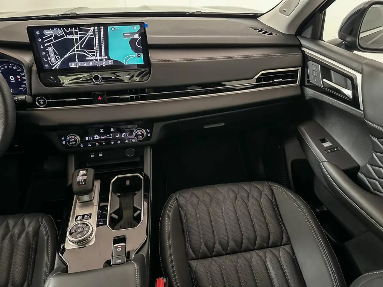 Mitsubishi Outlander снимка Mitsubishi Outlander