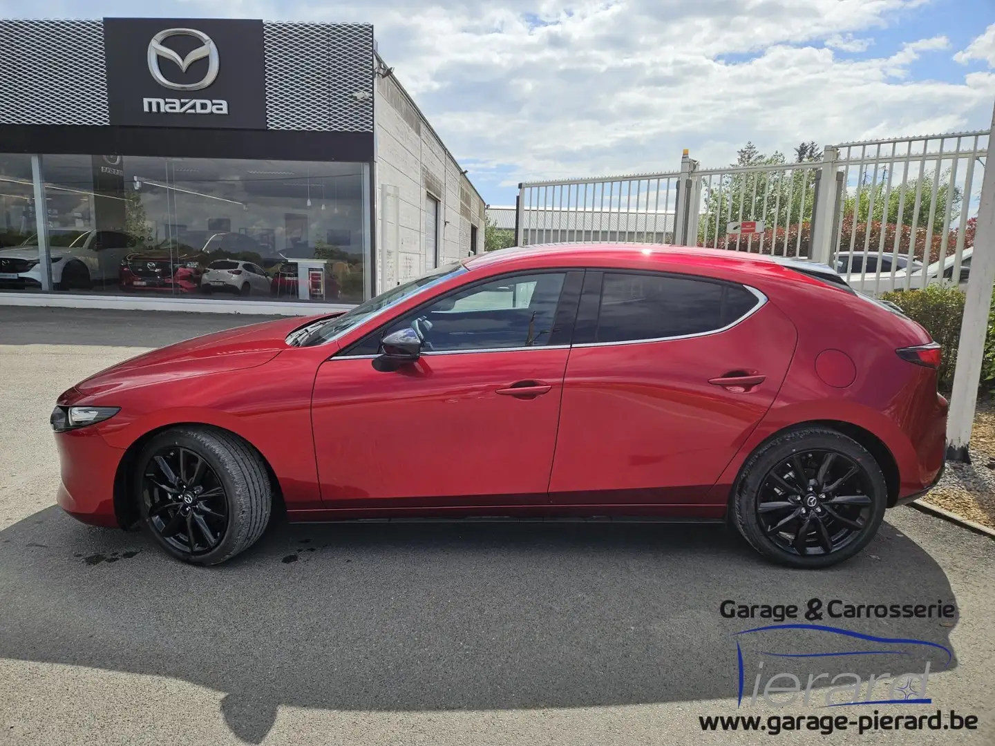 Mazda 3 3 Hatchback 2.5i e-Skyact Homura*REPRISE POSSIBLE* Rouge - 2