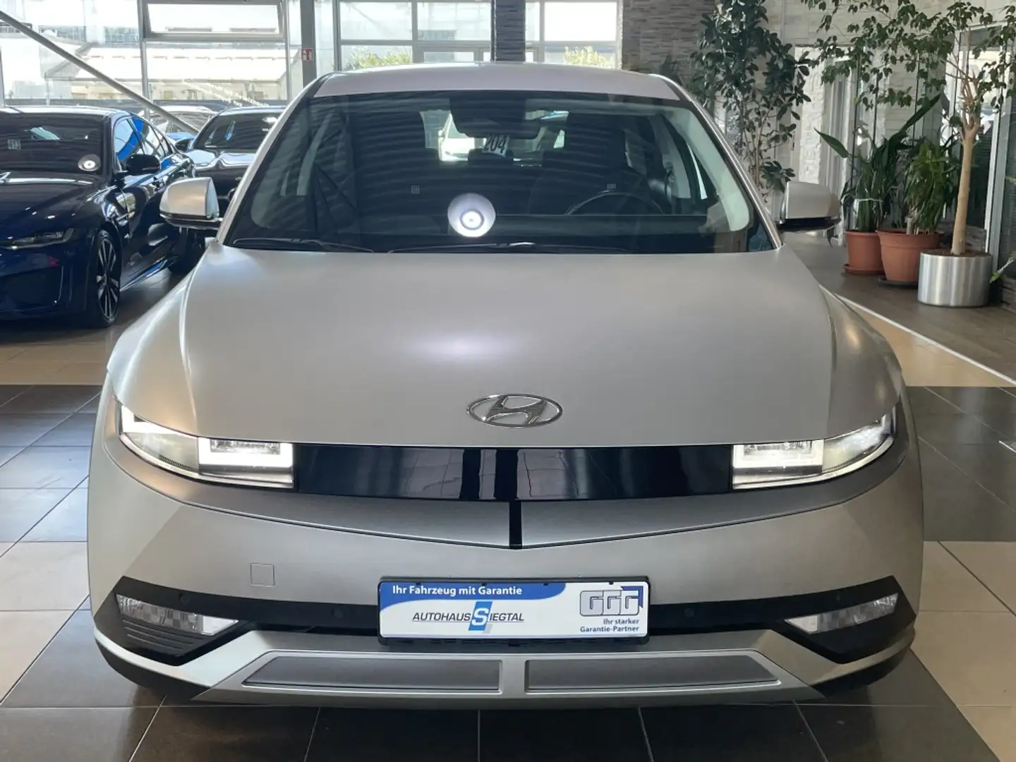 Hyundai IONIQ 5 Dynamiq Navi NSCC R.Cam LED PDC SHZ DAB+ Arany - 2