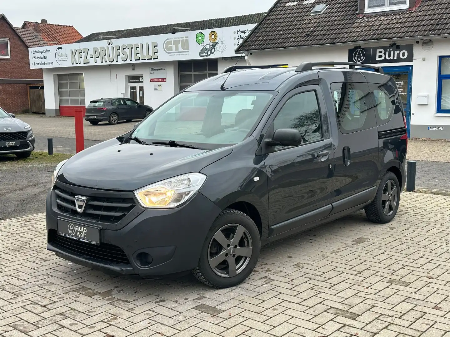 Dacia Dokker 1.6, TÜV neu, Service neu, 2xSchiebetüren Grau - 1