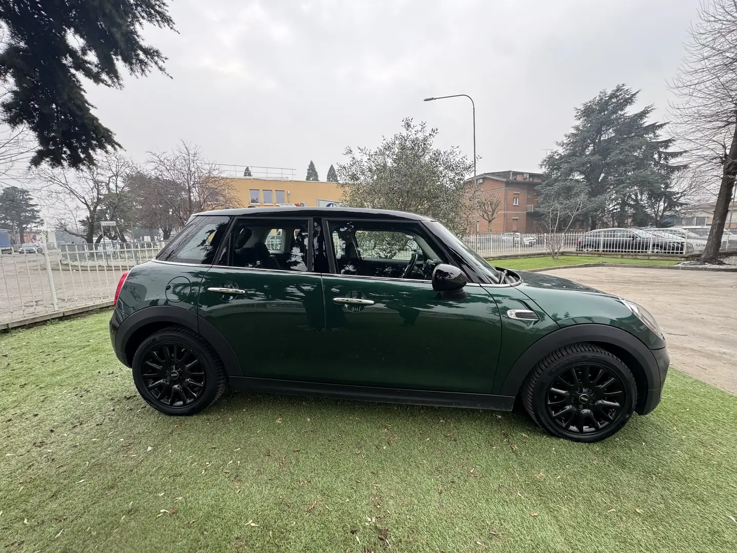 MINI Cooper D 1.5 5p - 2
