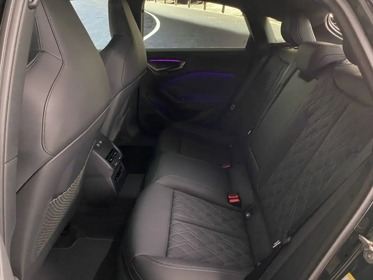 Audi A5 Limousine e-hybrid quattro Edition one S line 6