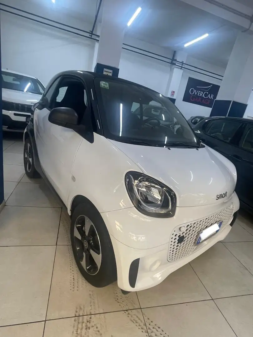 smart forTwo EQ PULSE 56CV Blanc - 1
