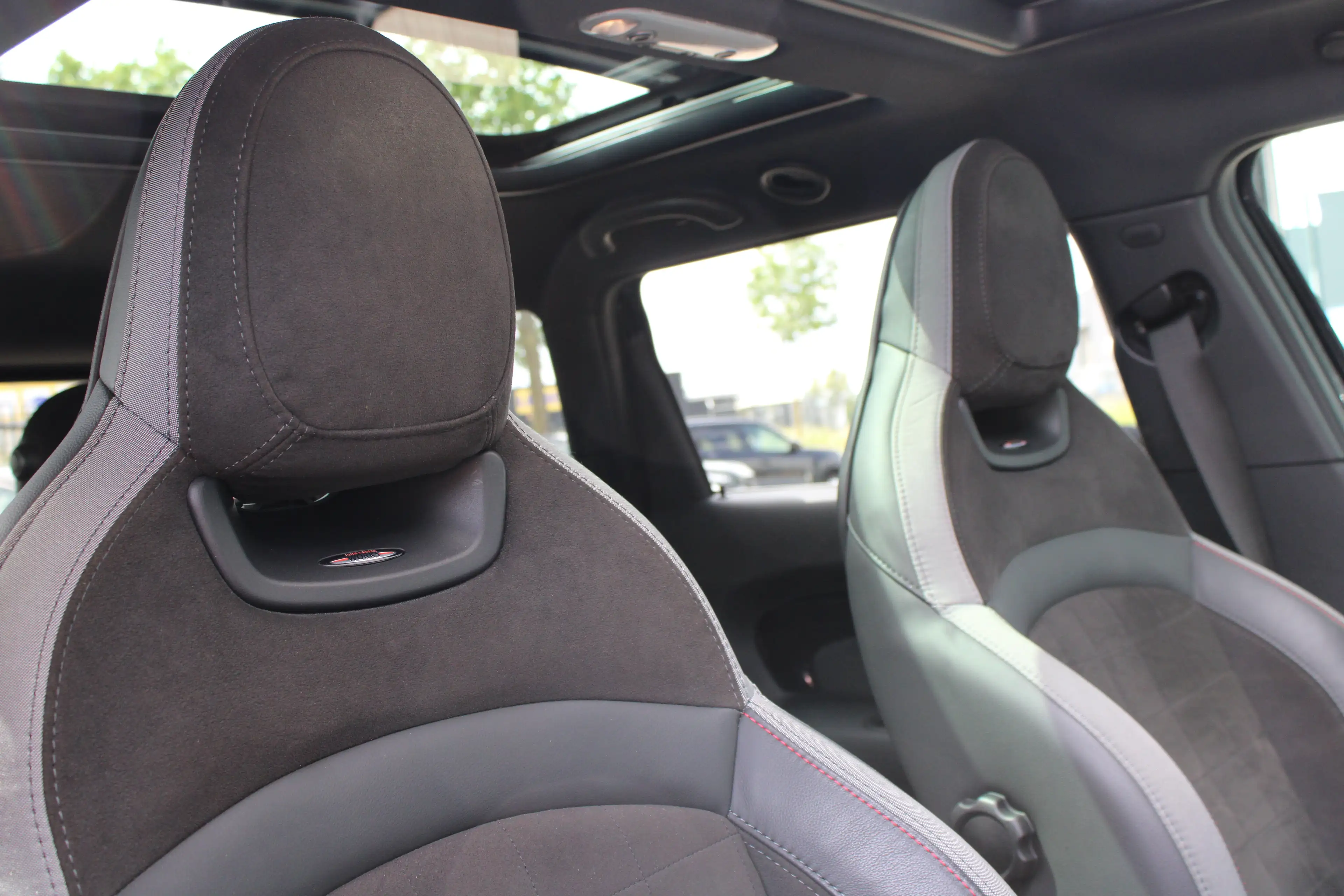 MINI John Cooper Works Clubman 2.0 JCW 306pk ALL4 Thunder Pack | Automaat | Navig — photo 6