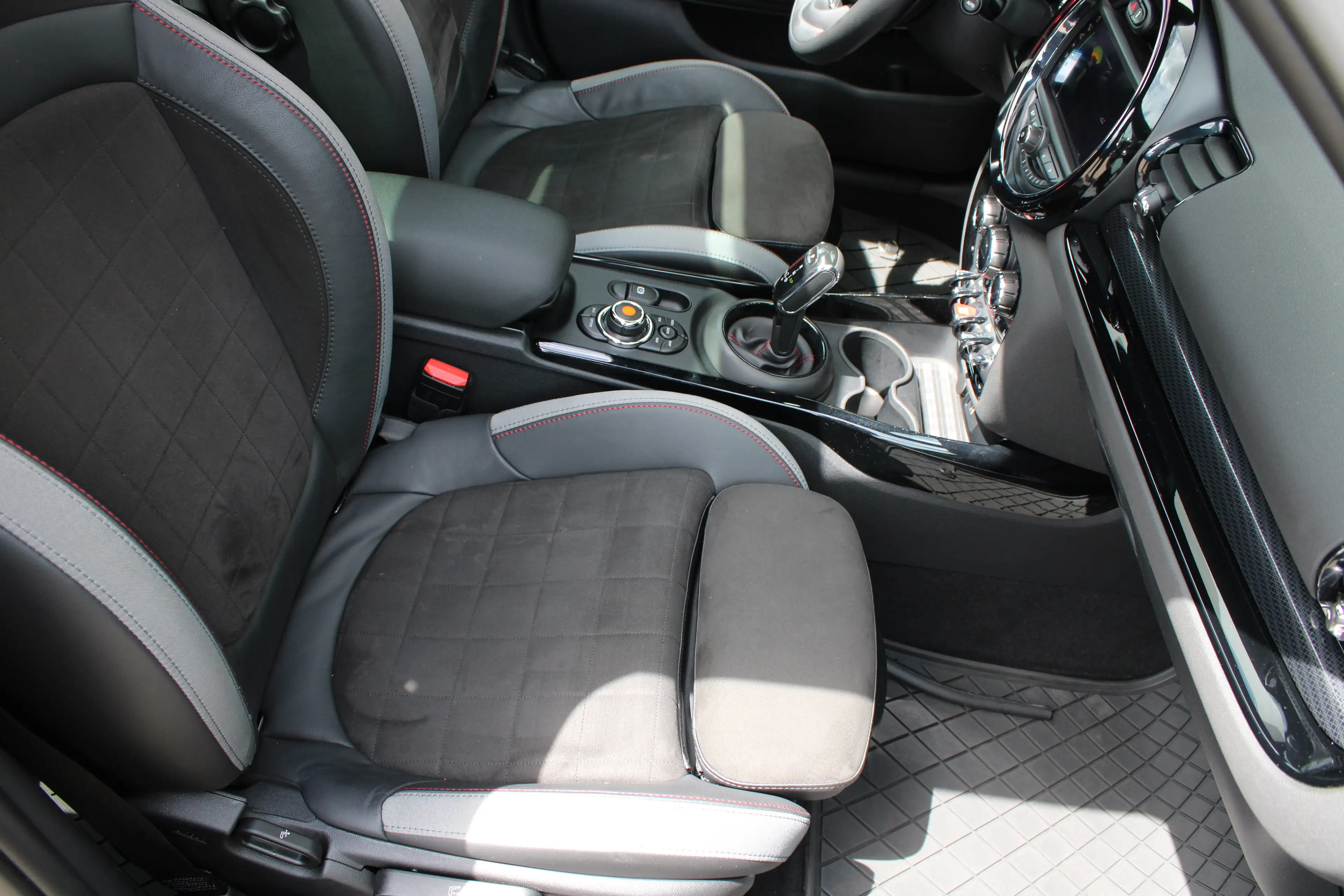 MINI John Cooper Works Clubman 2.0 JCW 306pk ALL4 Thunder Pack | Automaat | Navig — photo 7